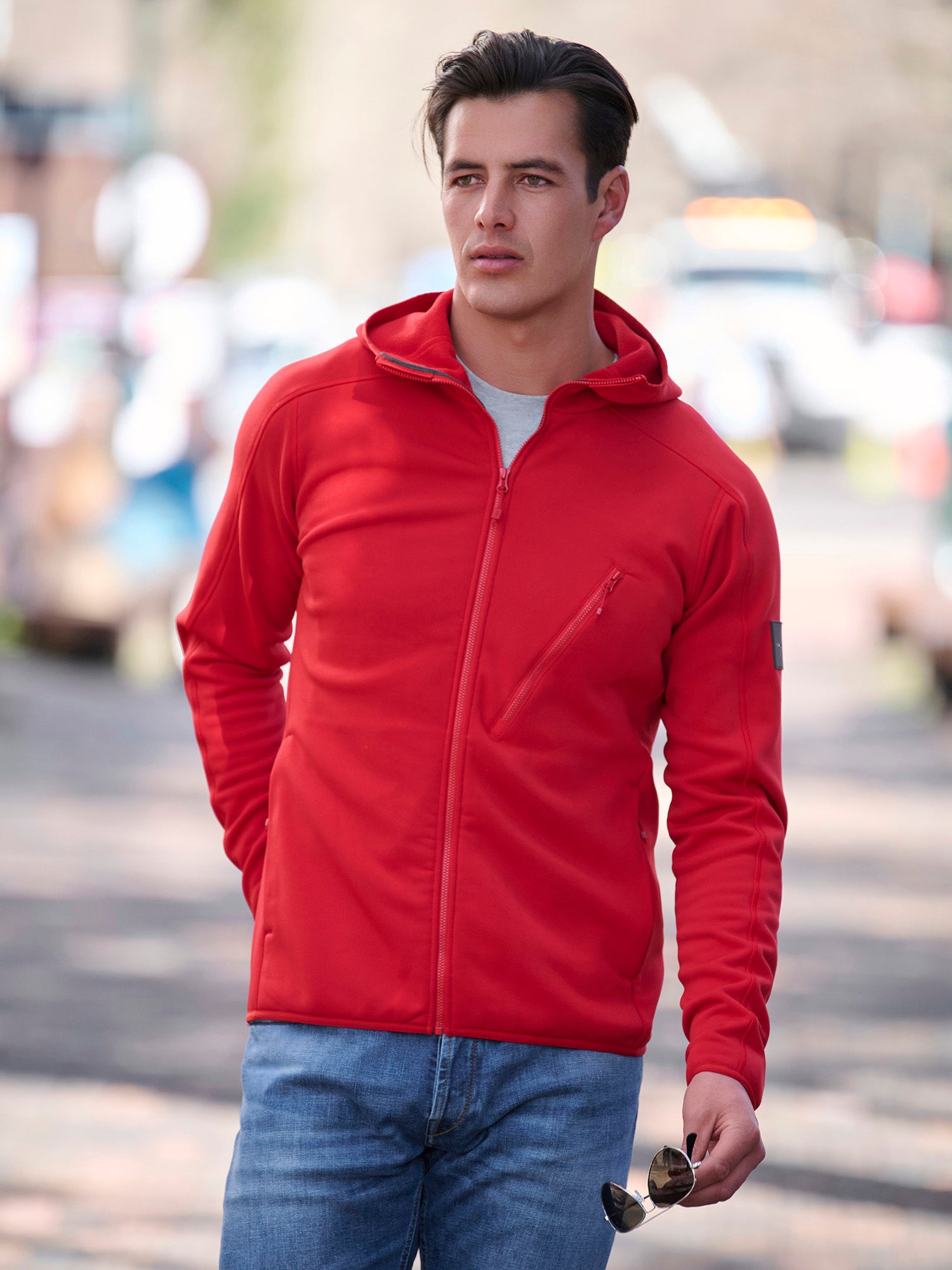 EQUEST RED