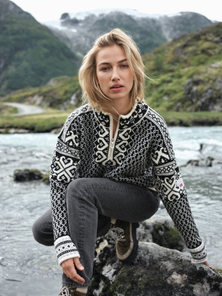 leknes_womens_sweater_r00_aw24