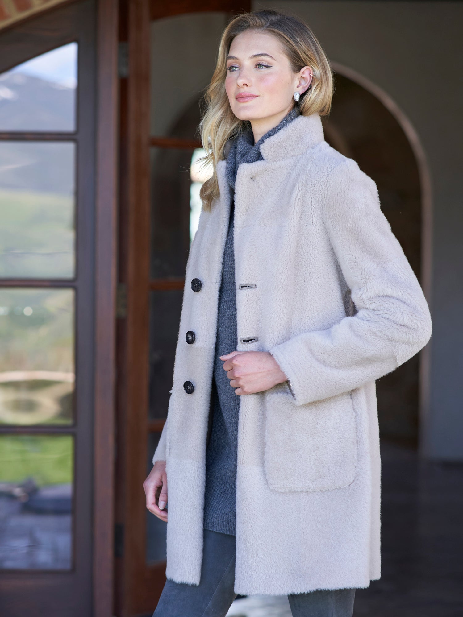 TAUPE