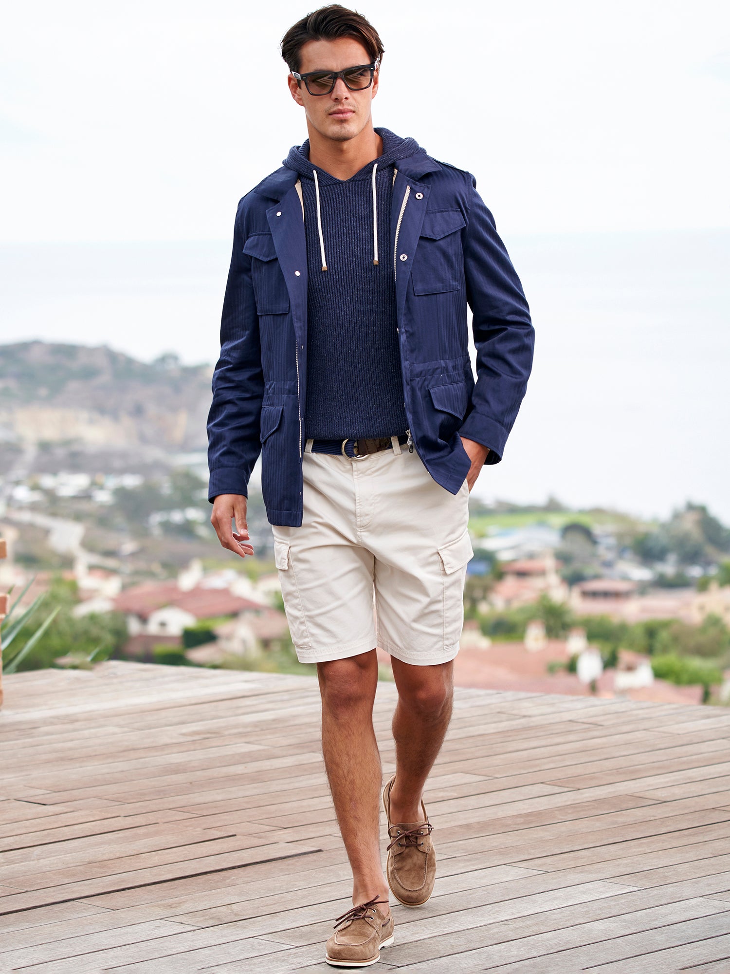 【関税&送料込】Brunello Cucinelli Jersey Cargo Shorts Bermuda shorts with cargo pockets for Man in Cool Beige
