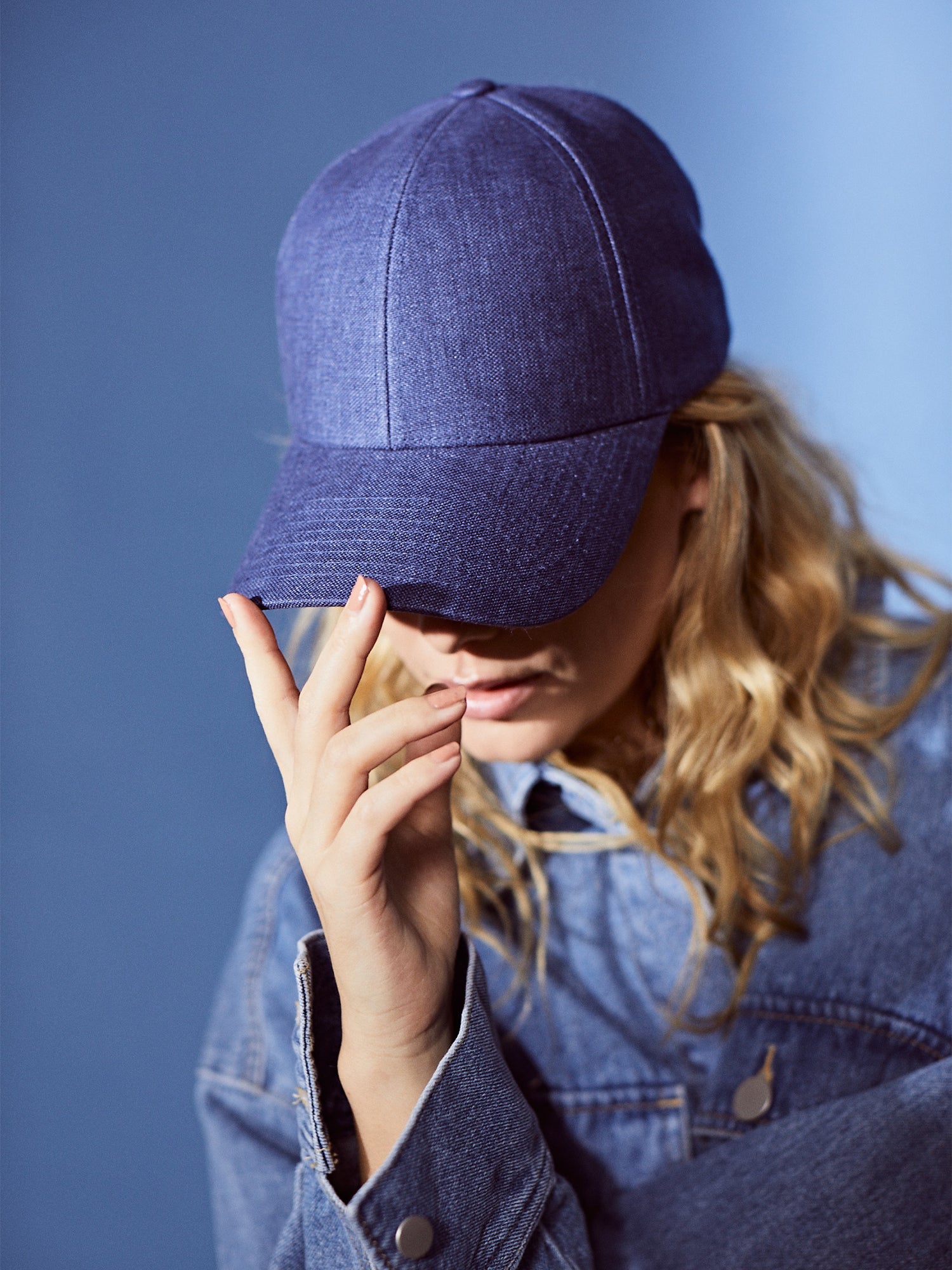 Oxford Blue Linen Cap