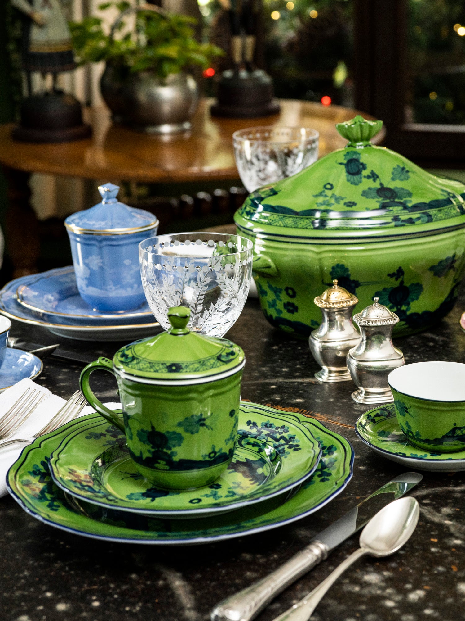 Oriente Italiano Tureen – Gorsuch