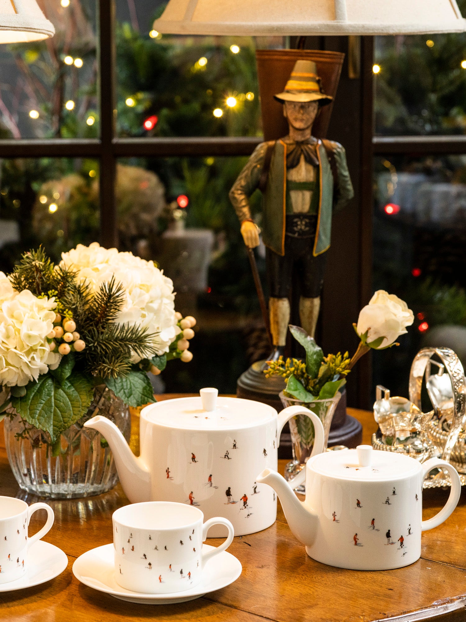 Skier Teapot Small – Gorsuch