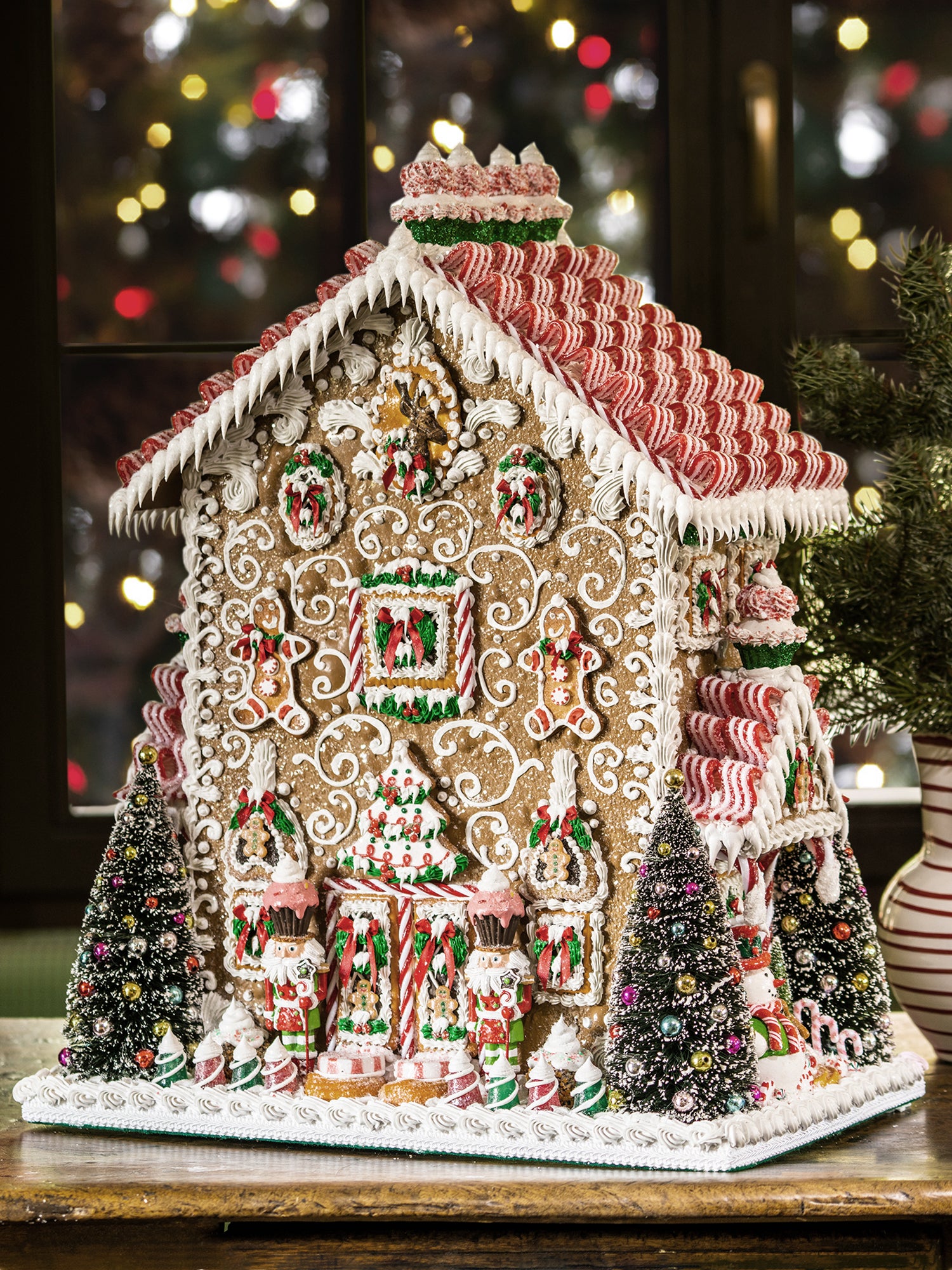 Ribbon Candy Gingerbread House – Gorsuch